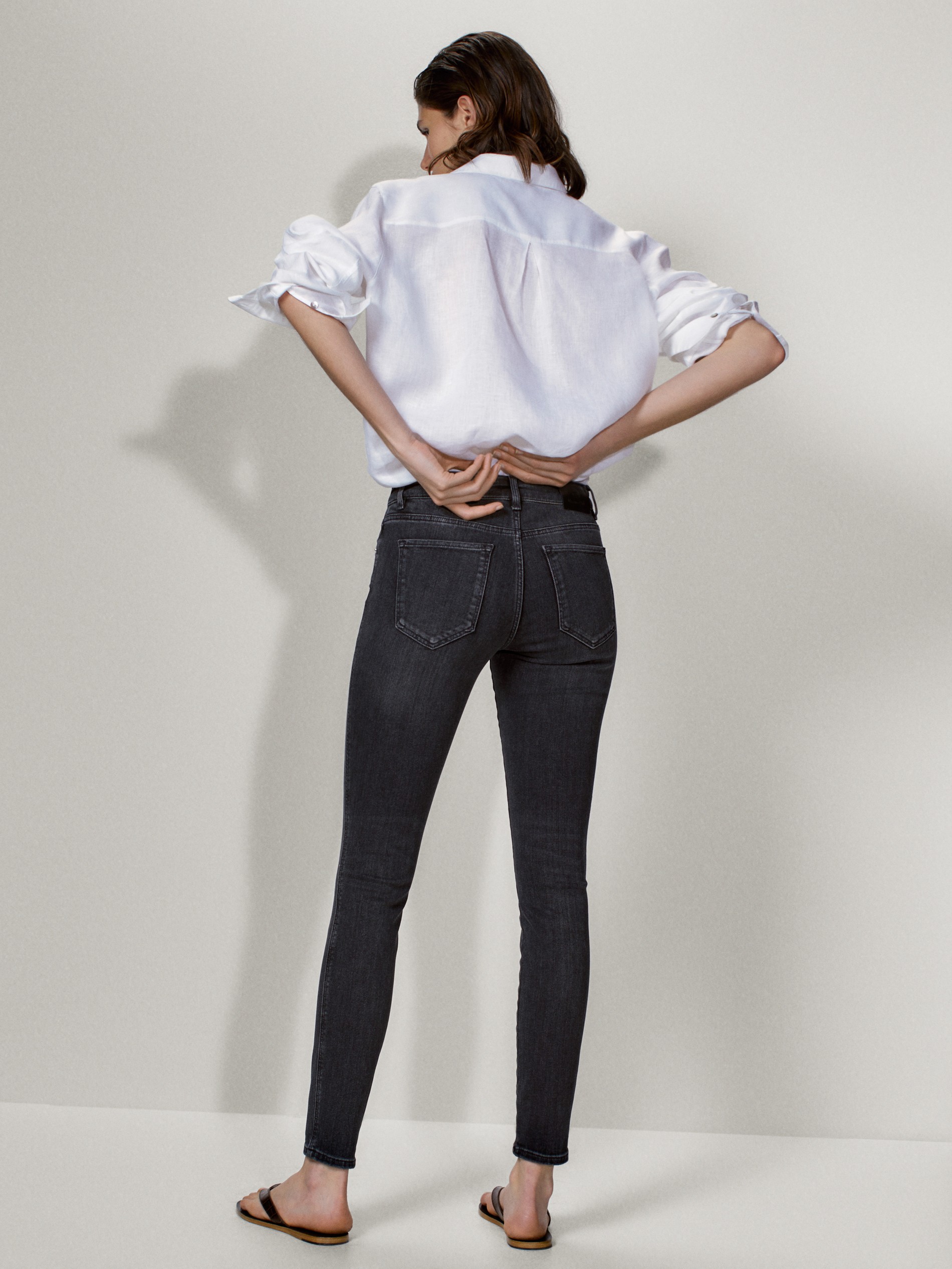 MID-RISE SKINNY JEANS - null - Massimo Dutti