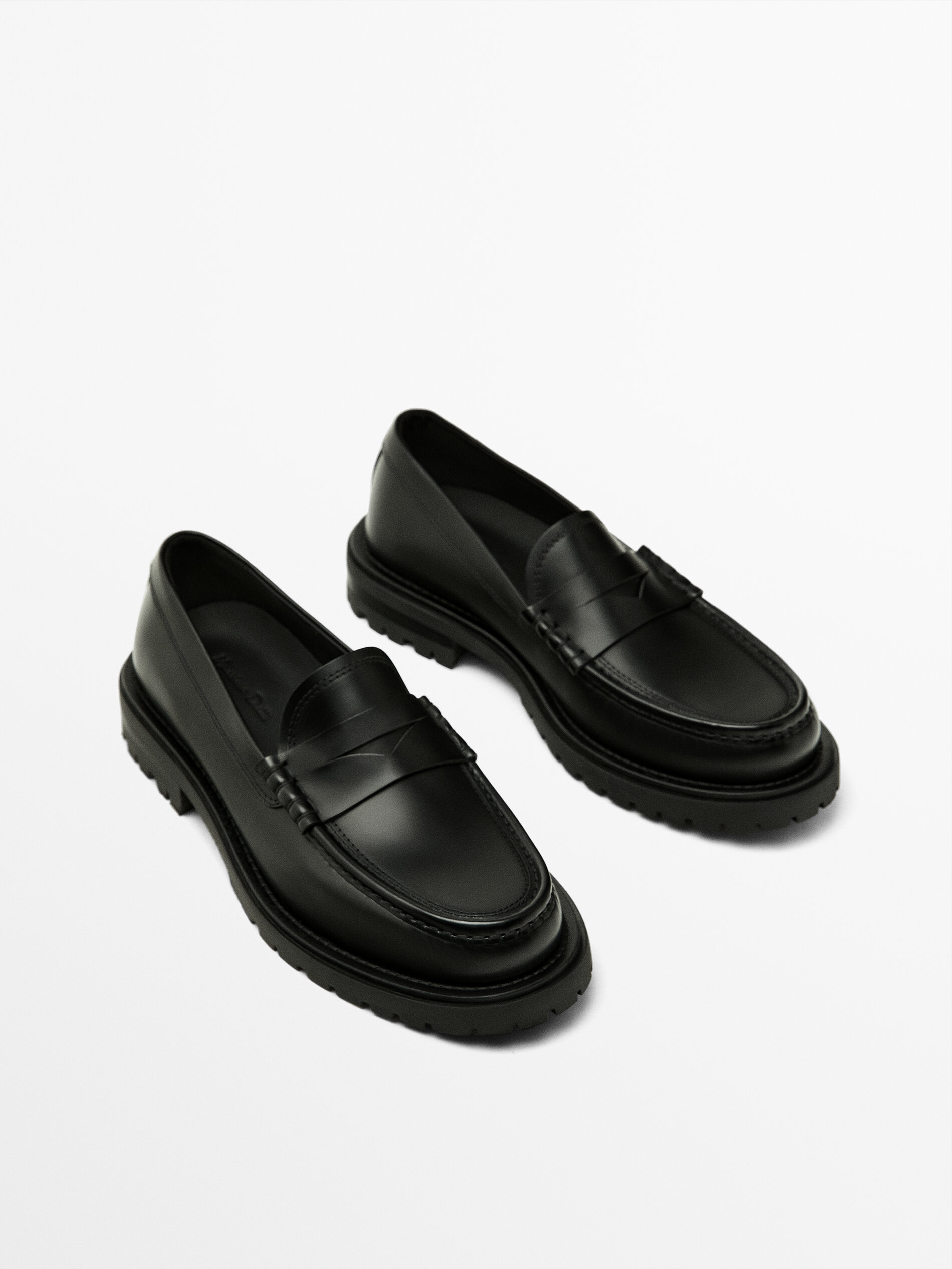 宽绊带沟纹鞋底乐福鞋 · 黑色 · 鞋子 | massimo dutti