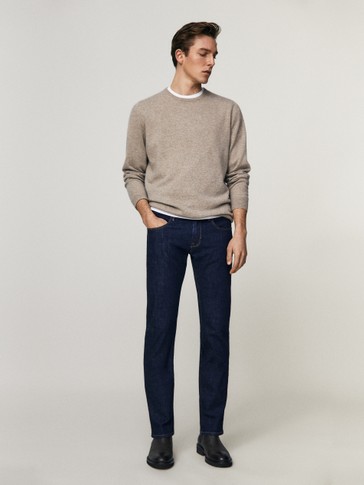 REGULAR FIT DESIZED JEANS - Men - Massimo Dutti