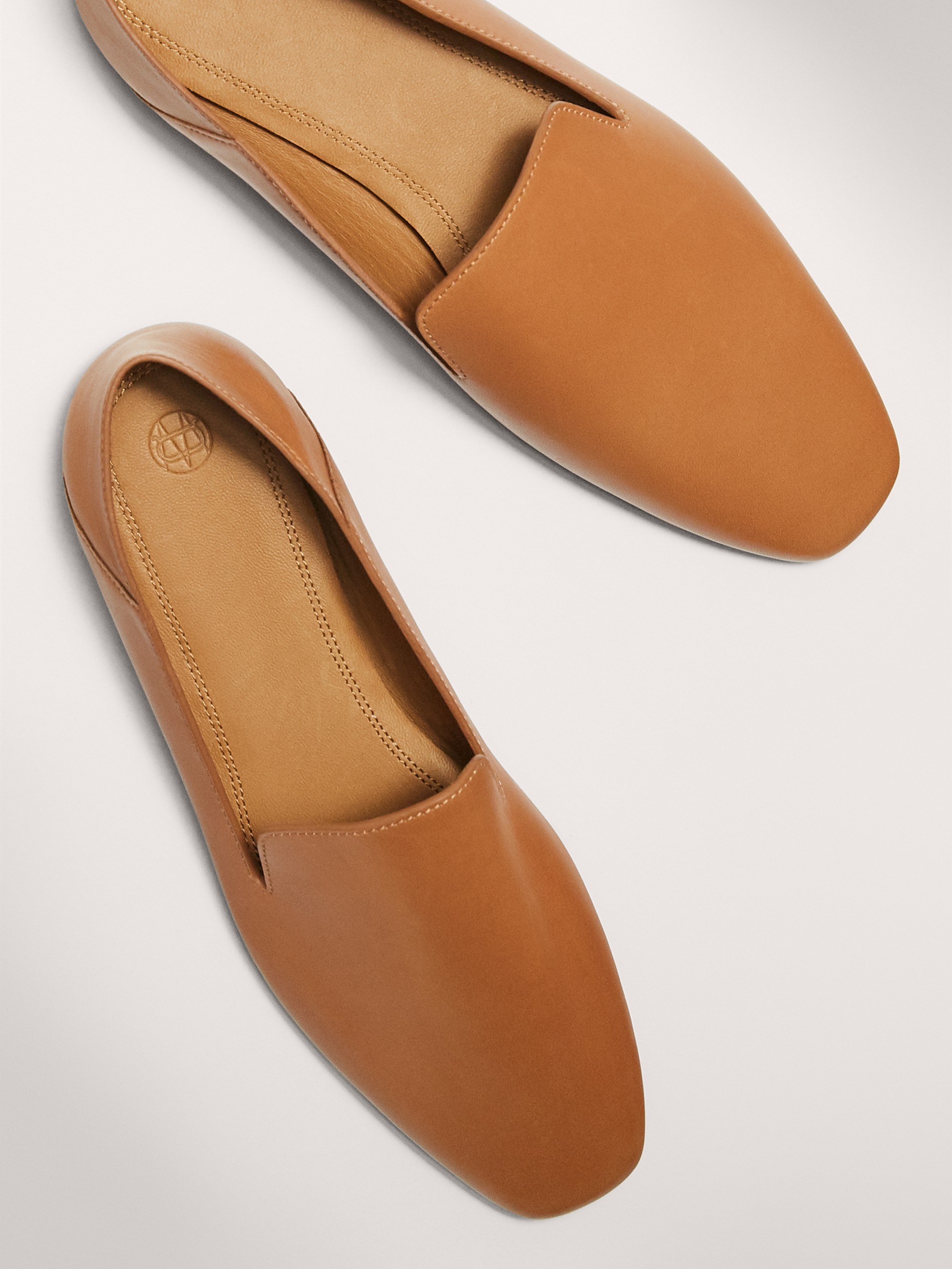 SOFT LEATHER LOAFERS - null - Massimo Dutti