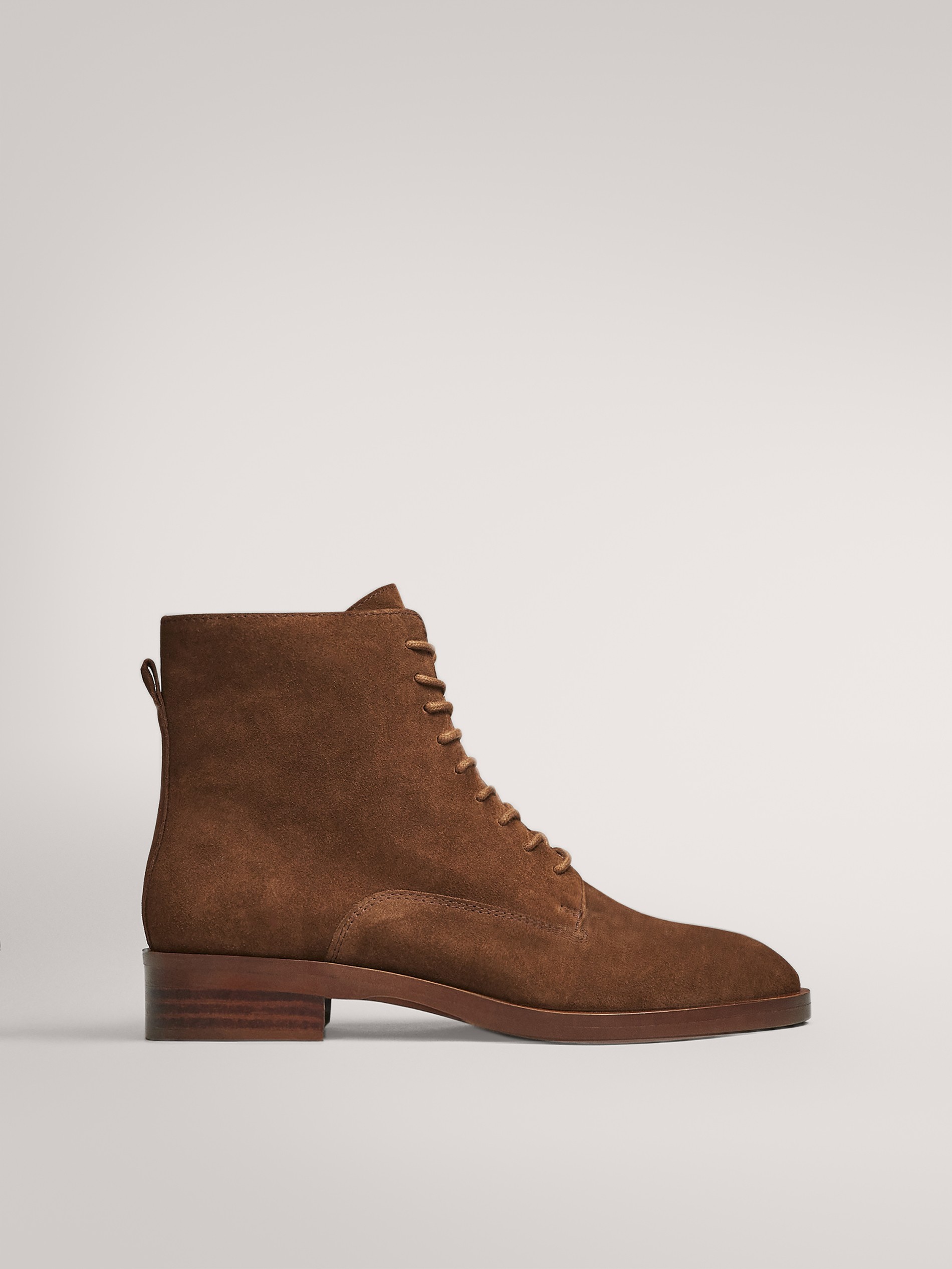 flat lace up boots