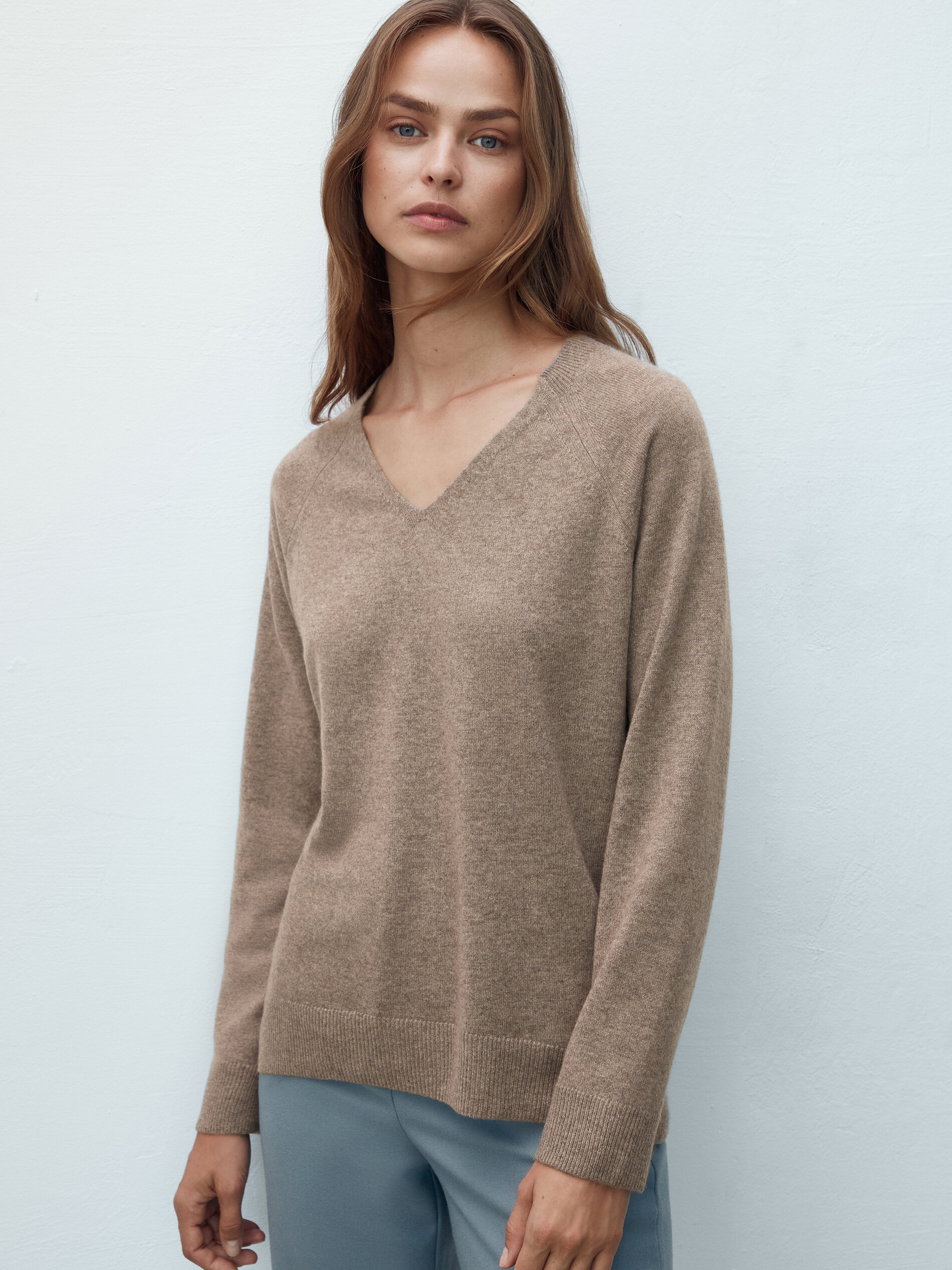 100% cashmere v-neck sweater - Women 