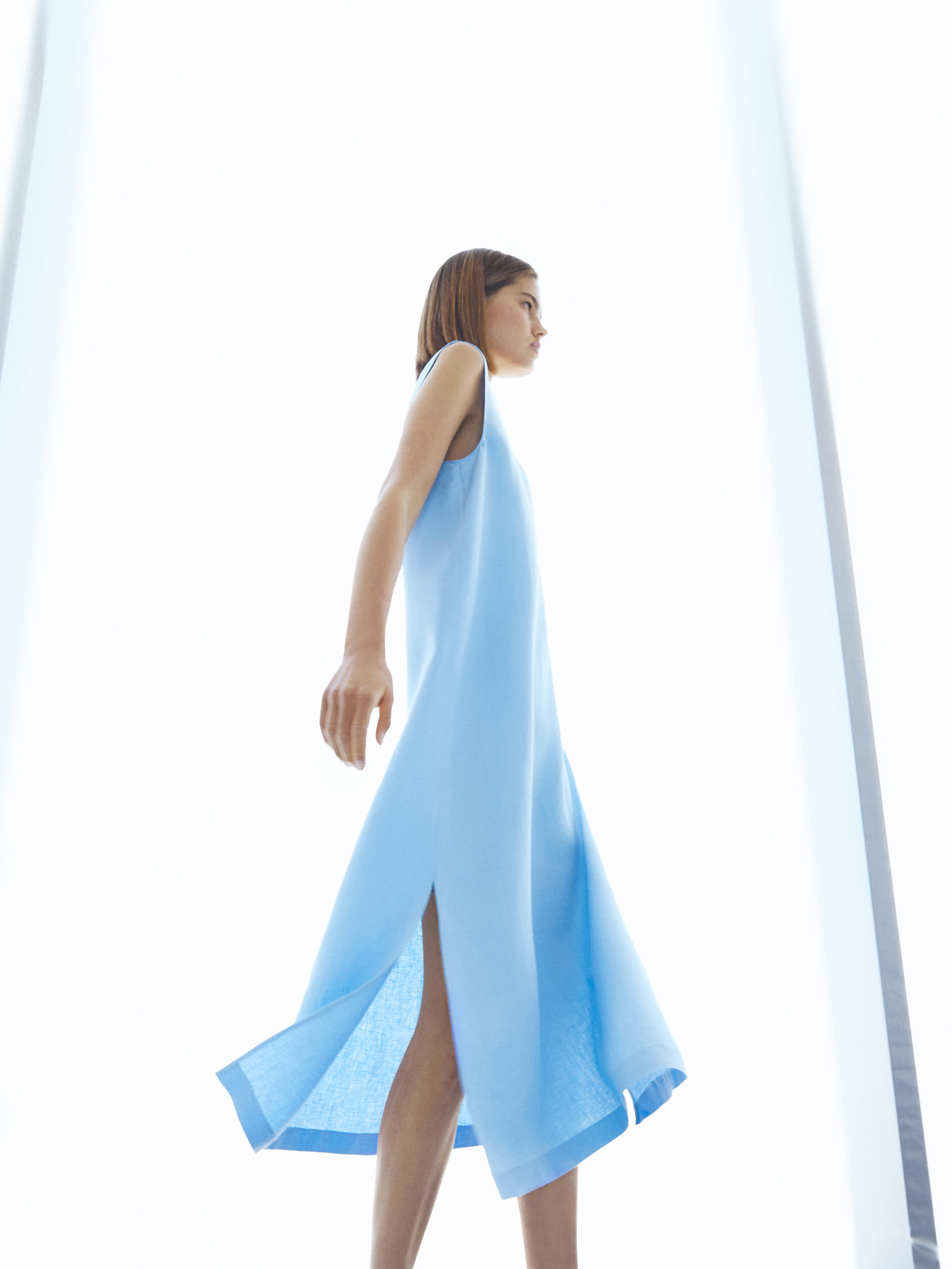 Long 100% linen strappy dress - Women - Massimo Dutti