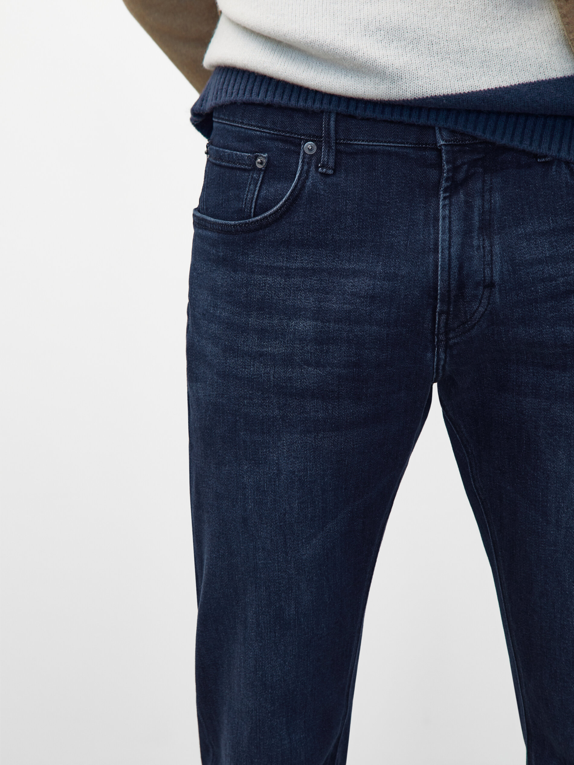 Slim fit stone wash jeans - Men 