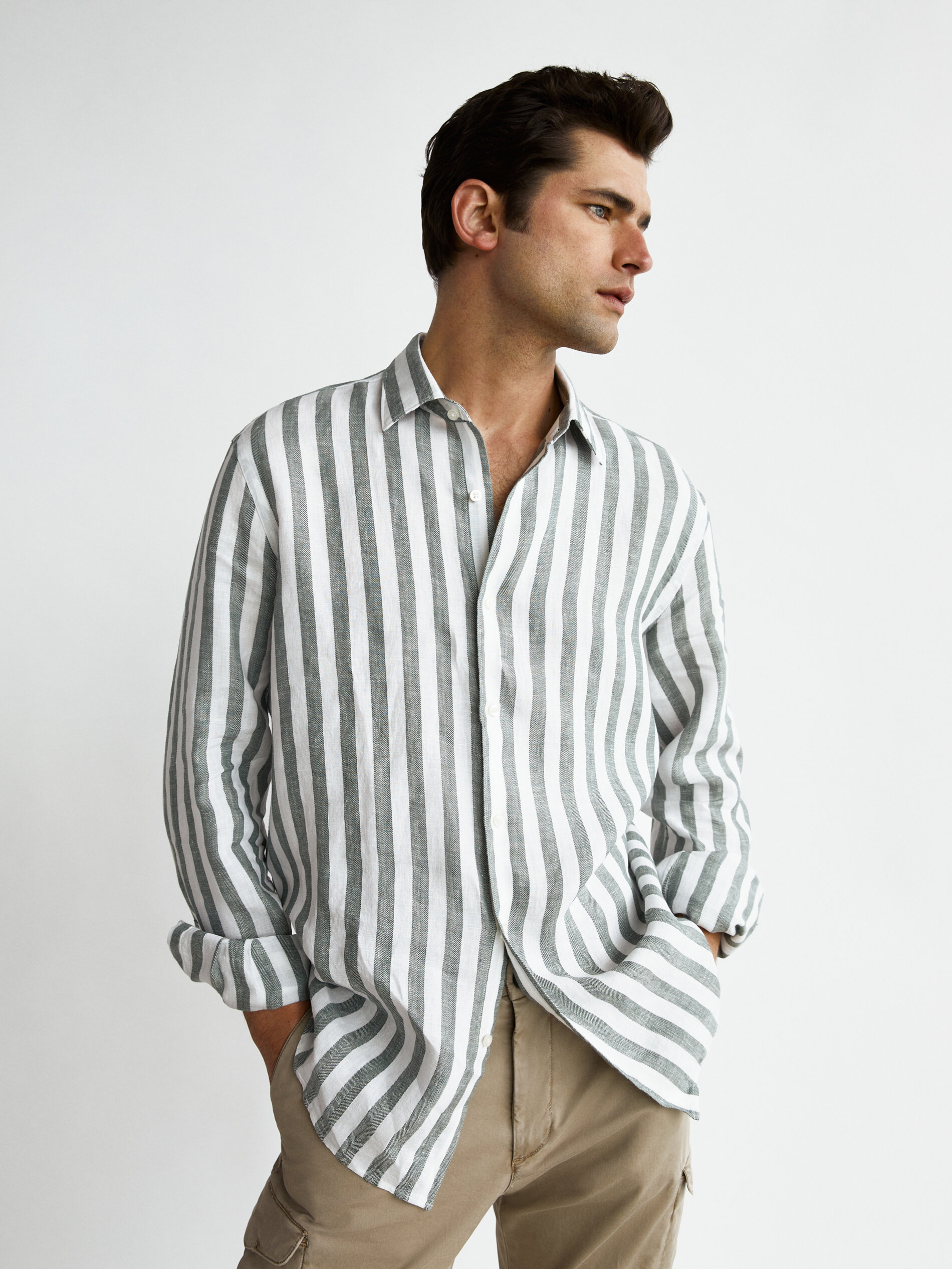 Slim fit striped 100% linen shirt - null - Massimo Dutti