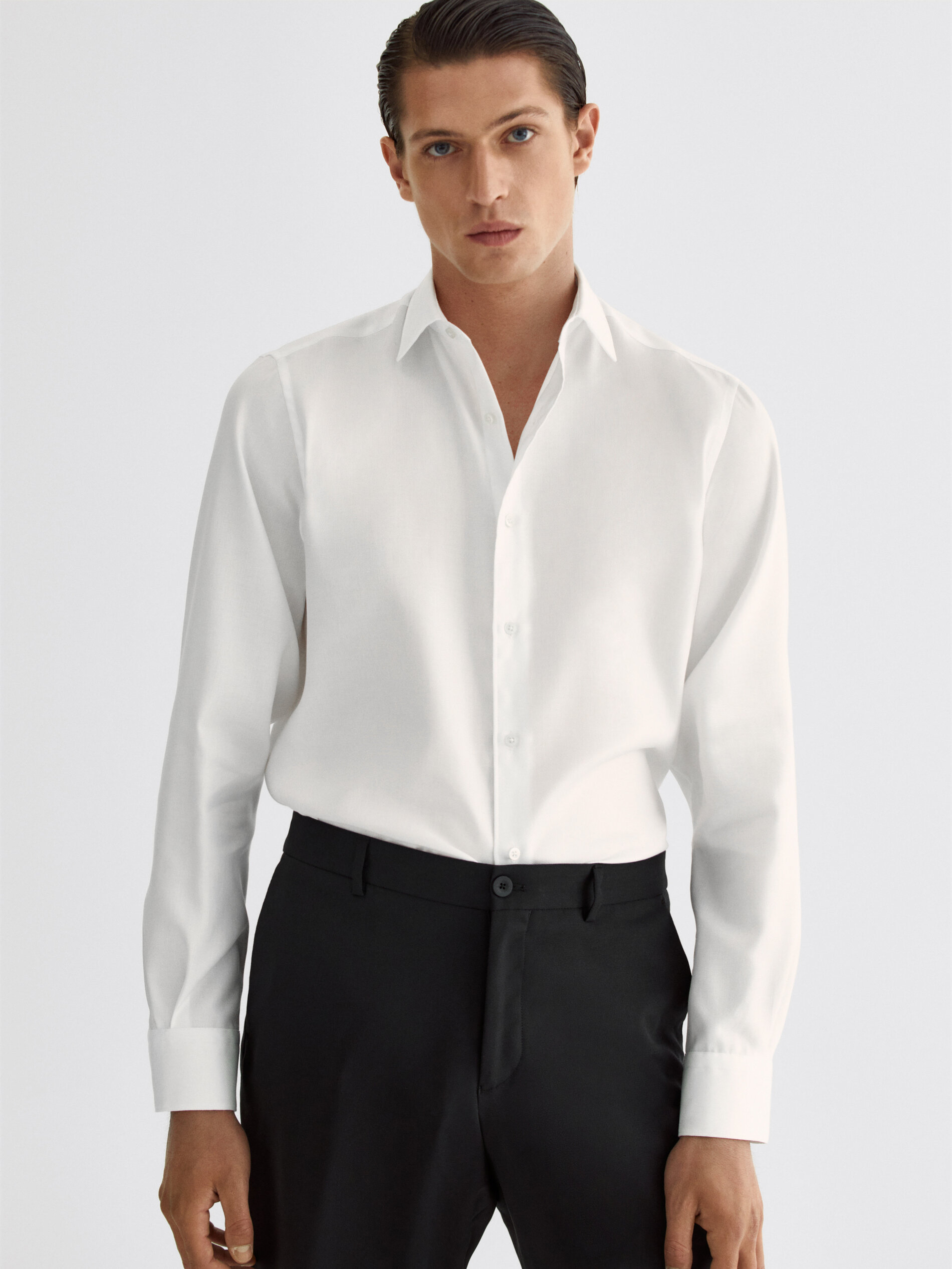 100% cotton slim-fit herringbone shirt 