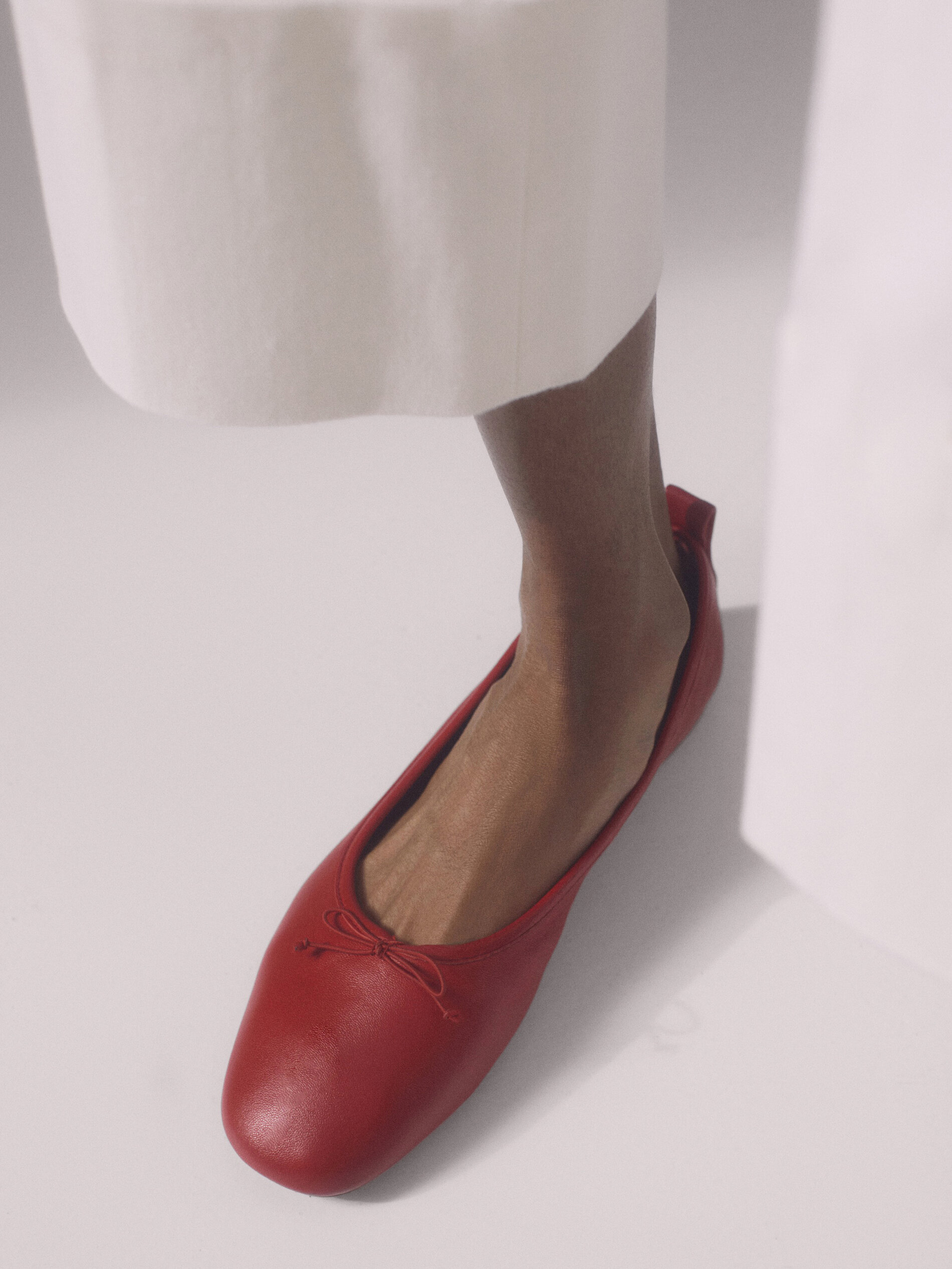 Red soft leather ballet flats - null