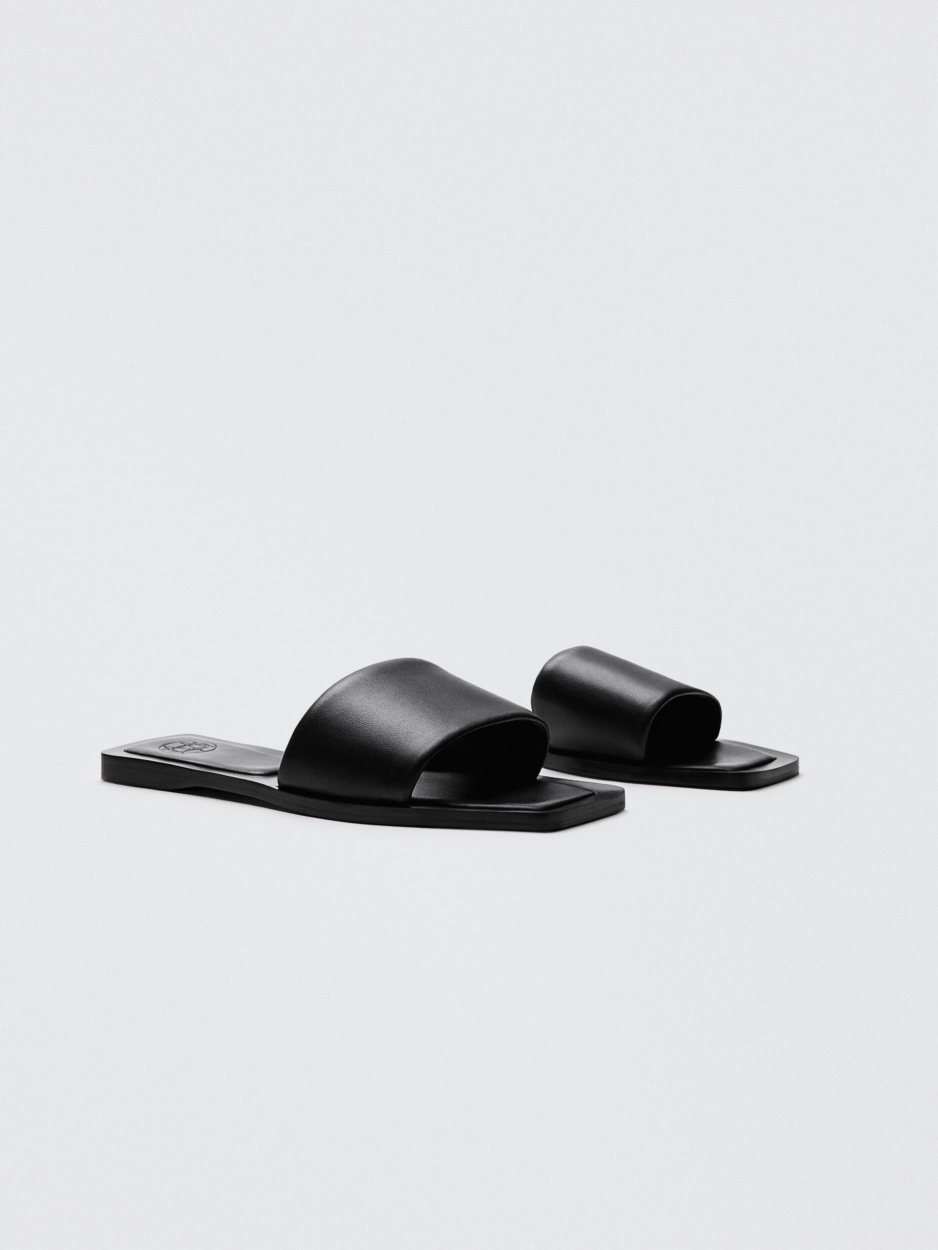 womens black leather sliders
