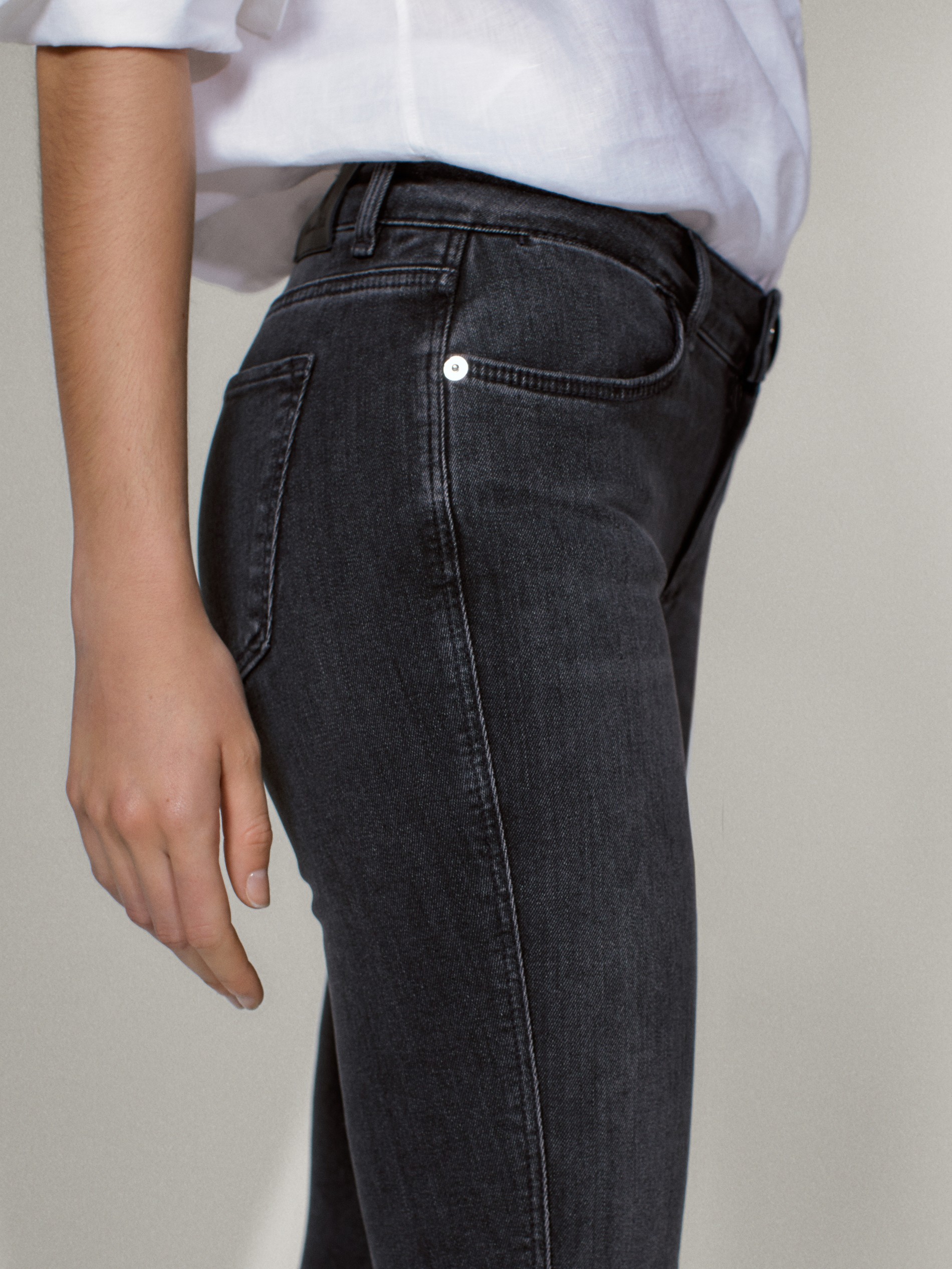 MID-RISE SKINNY JEANS - null - Massimo 