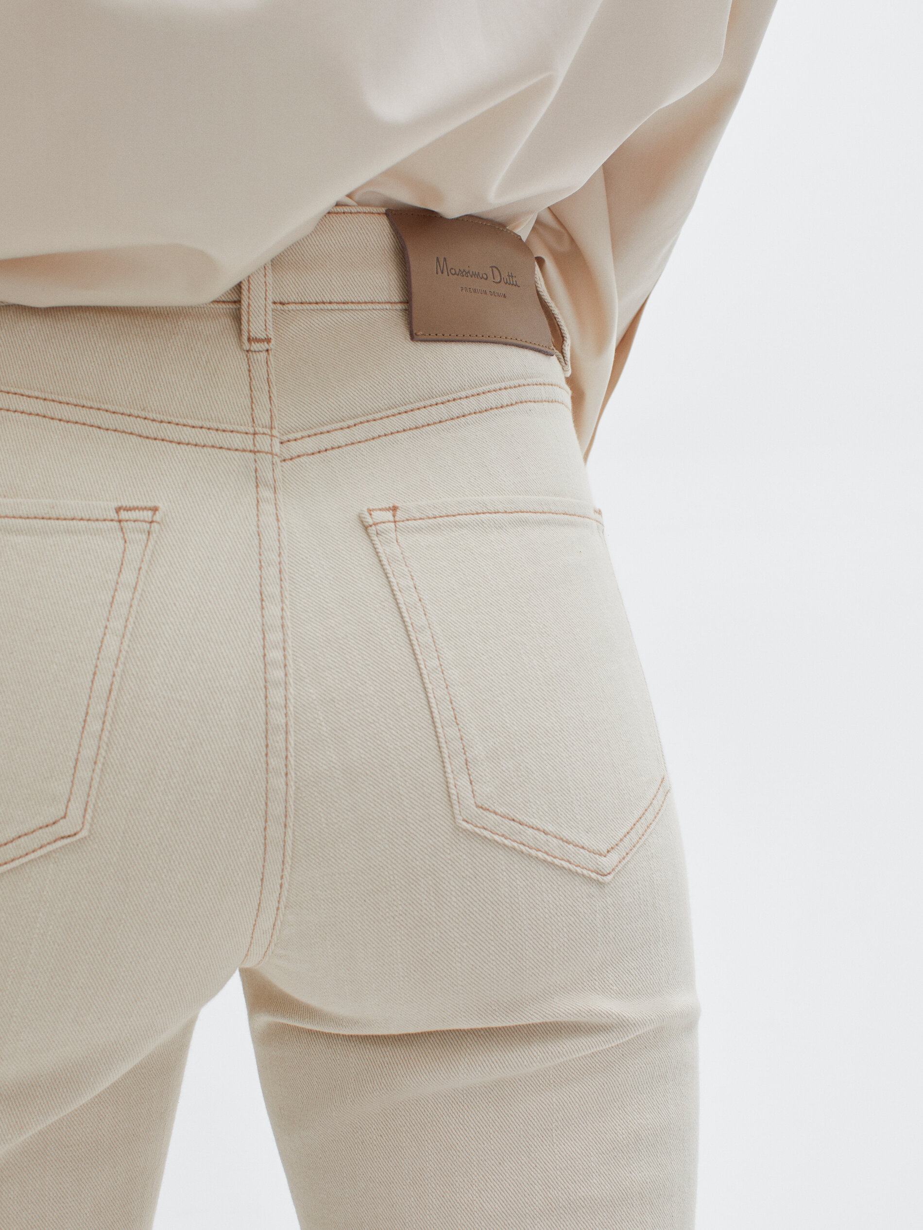 High-rise cigarette fit jeans - null 