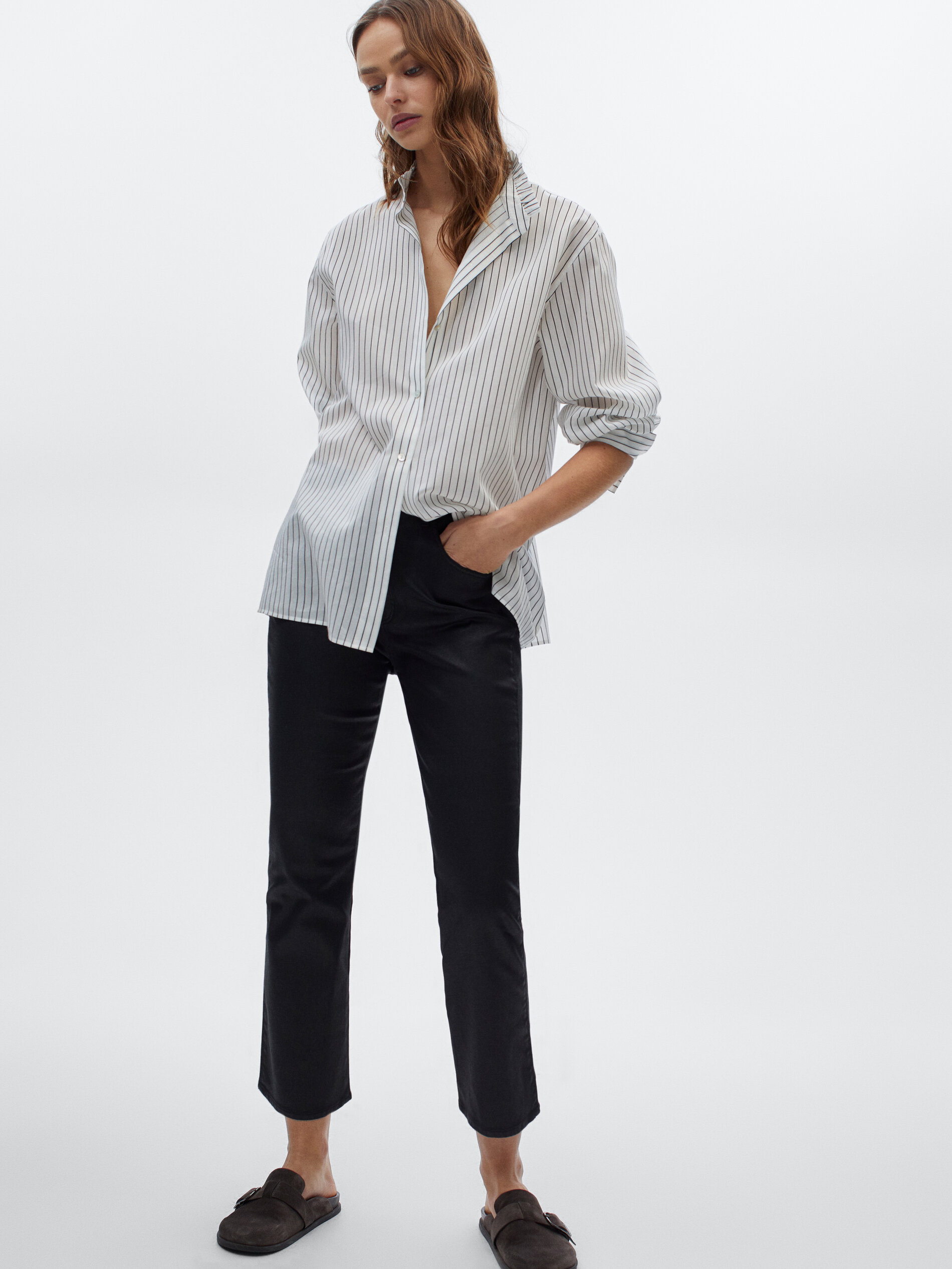Cropped flare fit trousers - null 