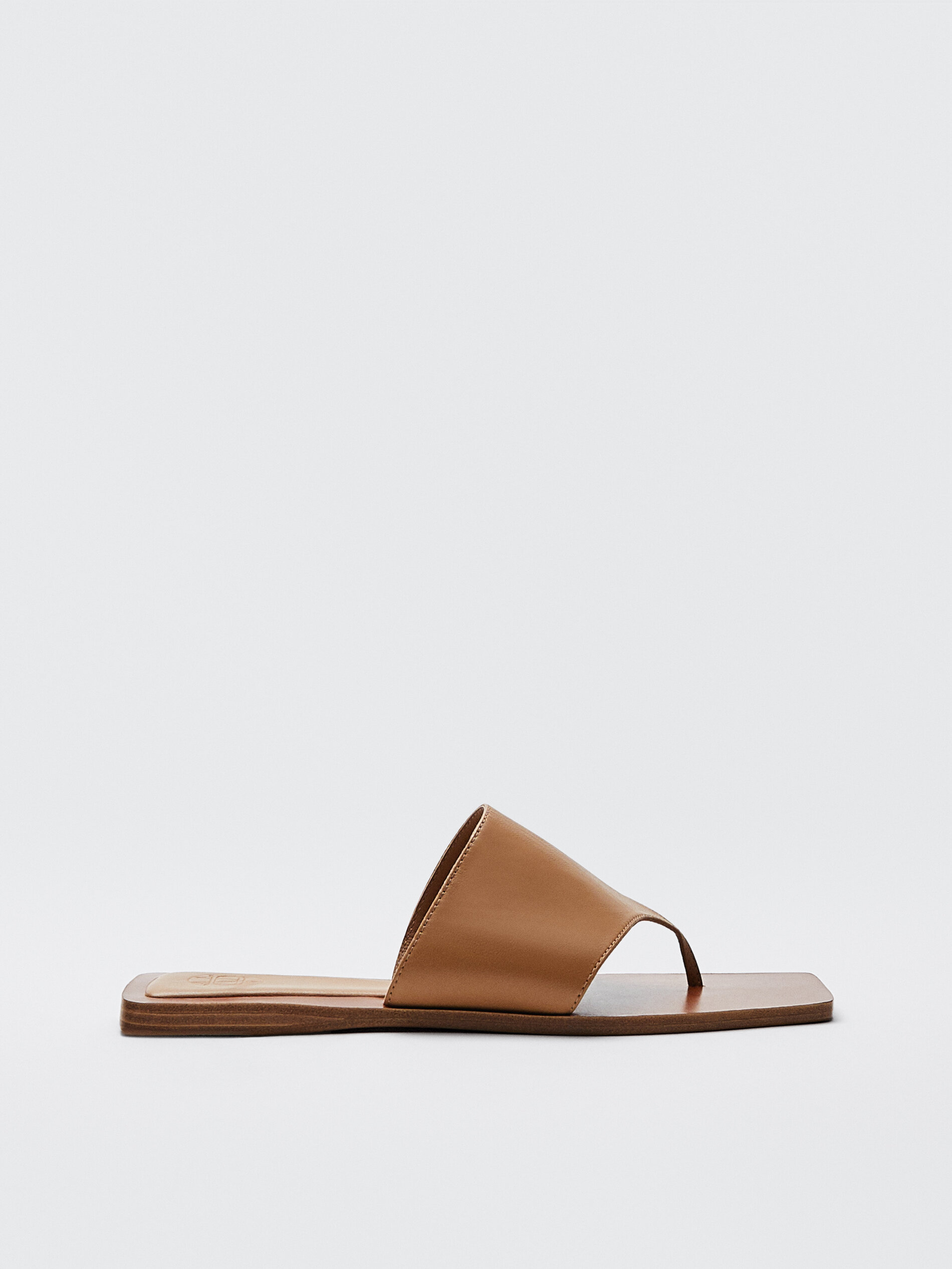Black V-vamp platform sandals - null - Massimo Dutti