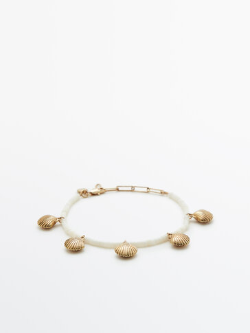 Gold-plated white seashell bead bracelet