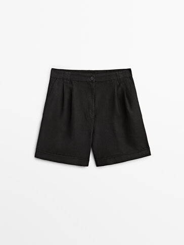 Linen Bermuda shorts with turn-up hems