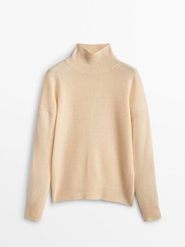 100% cashmere turtleneck sweater