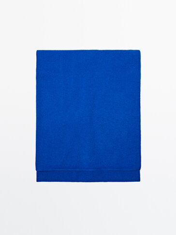 Fine knit wool and cashmere scarf