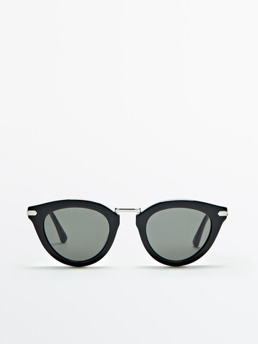 Oval black sunglasses