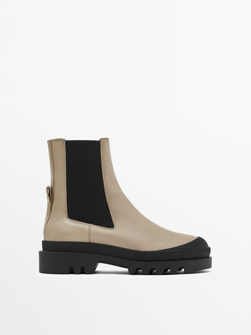 Leather Chelsea boots with rubberised toe