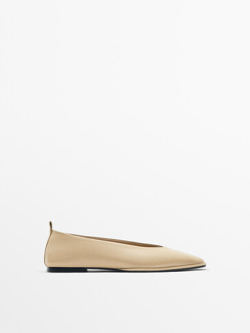 Square-toe leather ballet flats