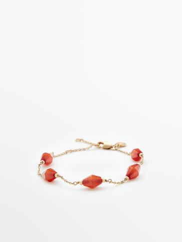 Chain bracelet with diamond-shaped stones
