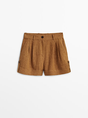 Linen Bermuda shorts with buttons