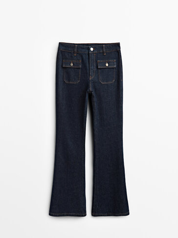 High-waist jeans with pockets