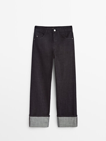 Selvedge jeans with turn-up hems