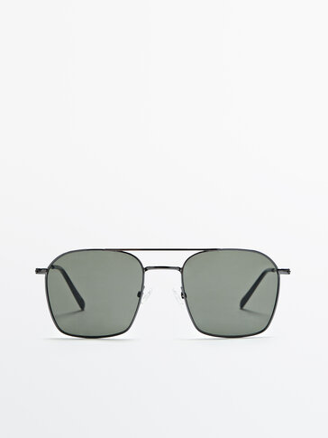 Square sunglasses with metal frame