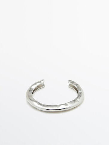 Textured oval bangle - Limited Edition