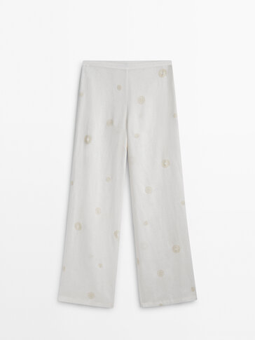 Straight trousers with an embroidery detail
