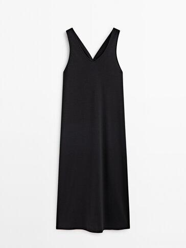 Midi dress with gathered detail at the back