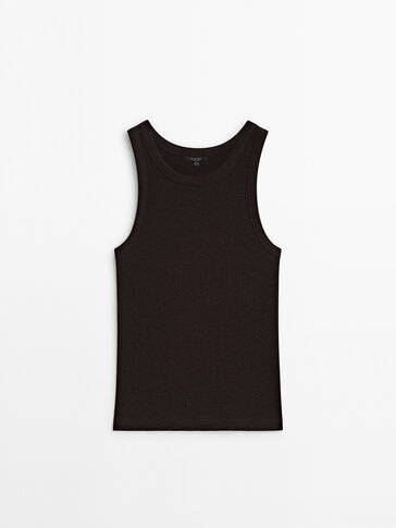 Fitted ribbed sleeveless top