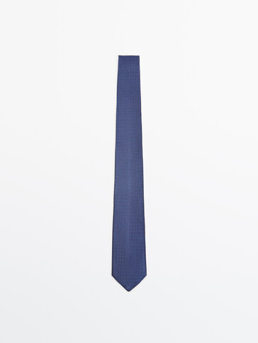 100% silk textured tie