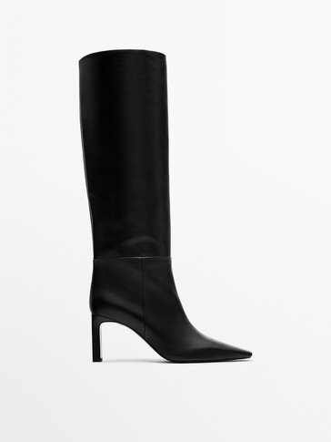Leather boots with square heel