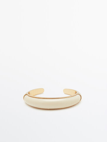Gold-plated open white resin arm cuff