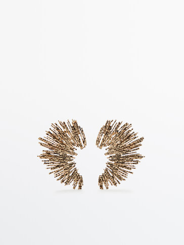 Textured gold-plated earrings