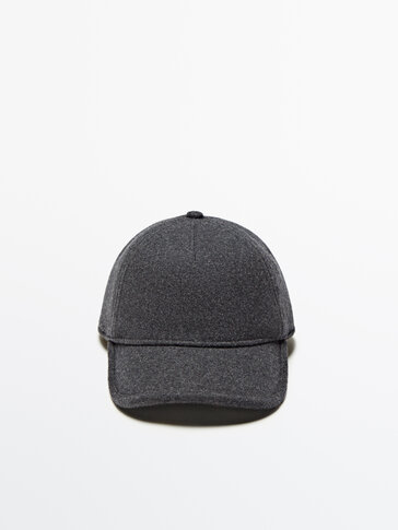Plain wool blend cap
