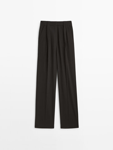 Straight-leg black trousers with darts
