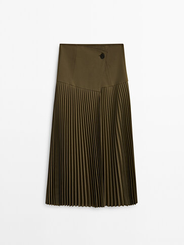 Pleated midi skirt