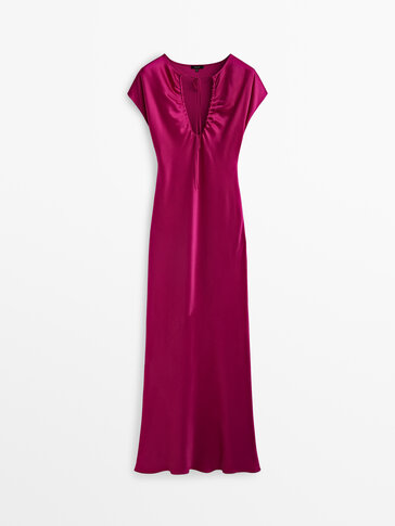 Long flowing dress with neckline detail