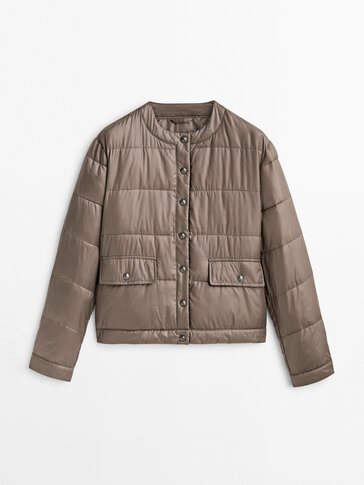 Cropped puffer jacket with buttons