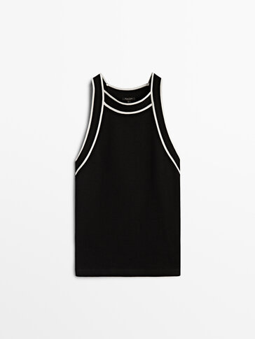 Top with contrast straps