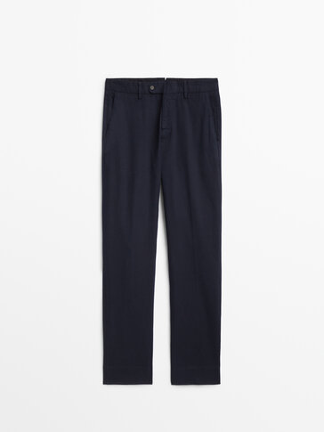 Dyed chino trousers in a cotton and cashmere blend