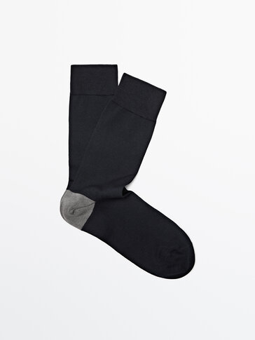Long socks with contrast heel