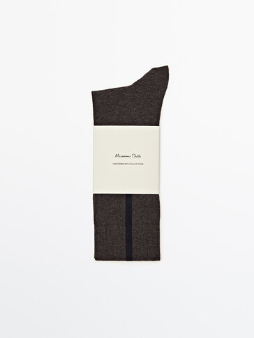 Long socks with contrast stripe