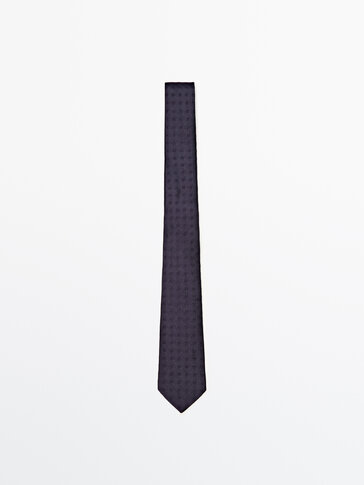100% silk textured tie
