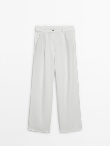 Flowing lyocell trousers with darts