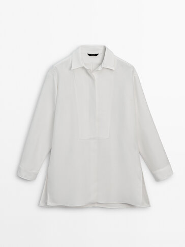 Flowing oversize blouse with chest detail