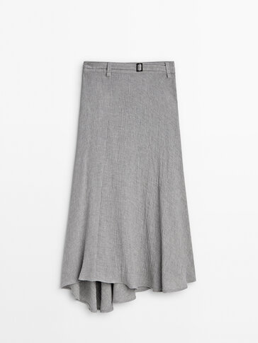 Long flounce skirt with belt