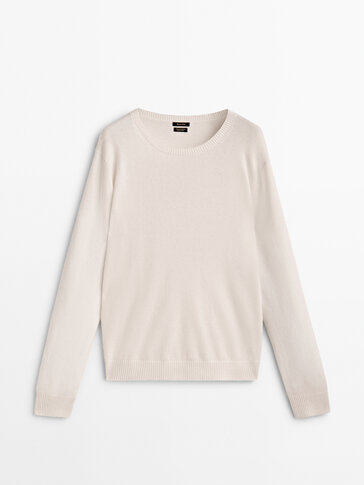100% cashmere crew neck sweater